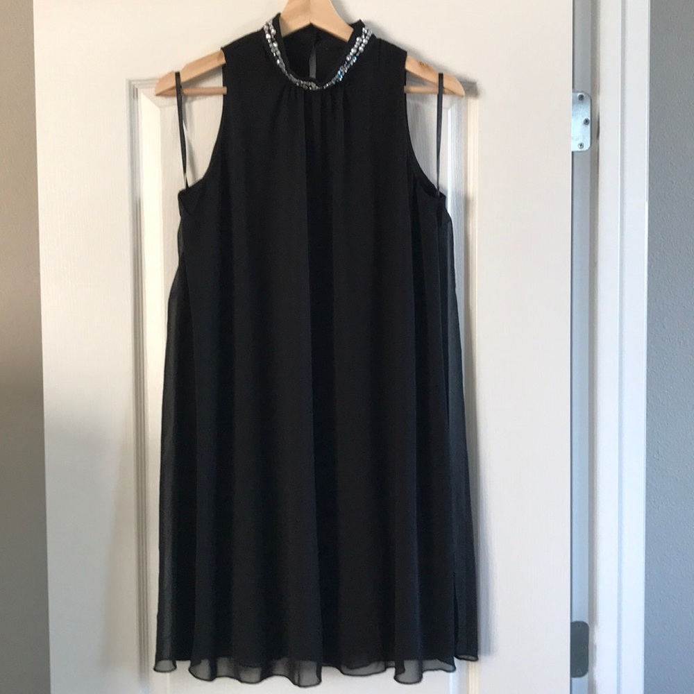 Enfocus Studio Elegant Black Dress